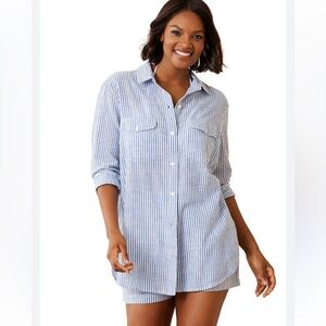 Tommy Bahama Shoreline Boyfriend Blue and White Striped Shirt size medium